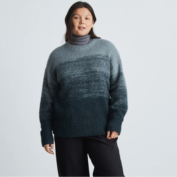 Everlane Gradient Alpaca Crew - Picture 3 of 3